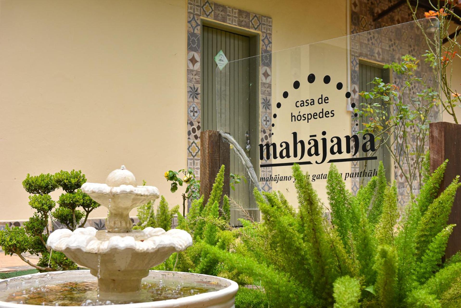 Ecovila Govardhan Santa Isabel  Exteriör bild